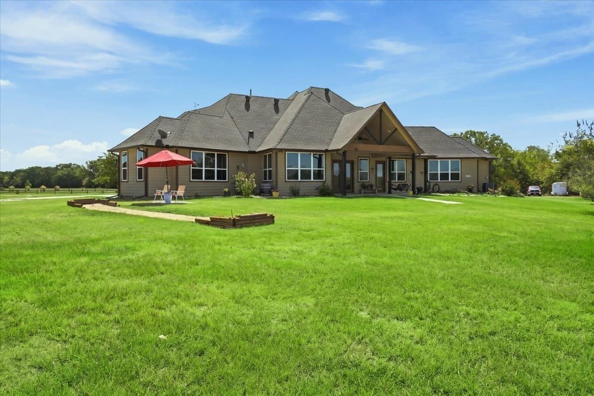 10.01 acres in Hunt County - photo 30