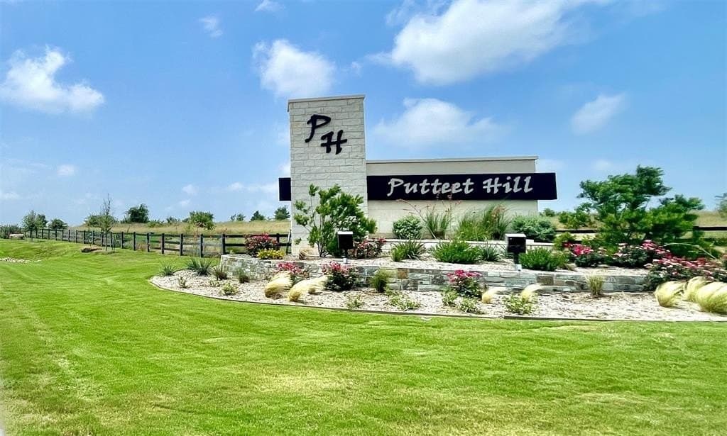 2.02 acres in Hood County gallery image 2