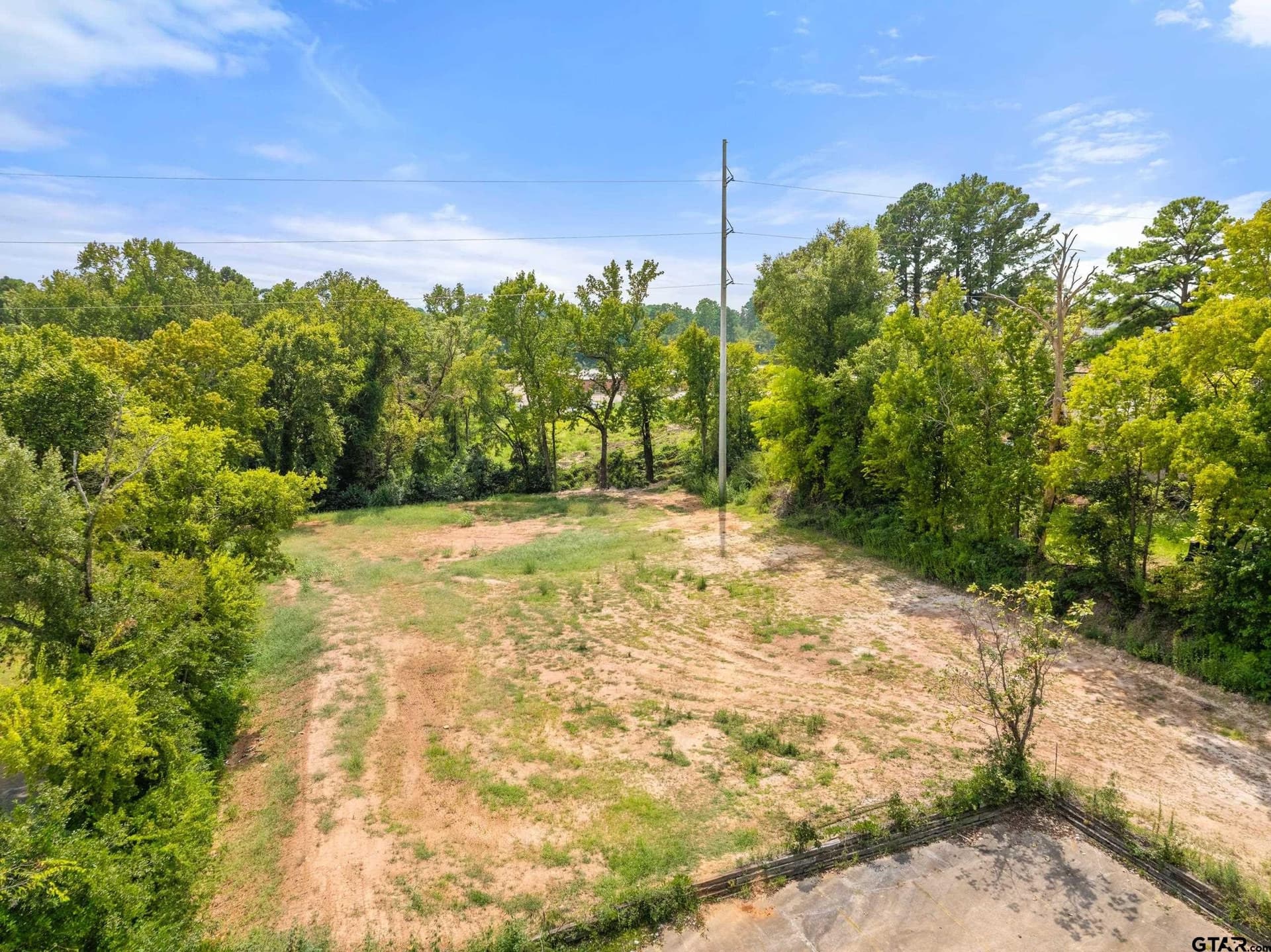 1.65 acres in Smith County gallery image 4