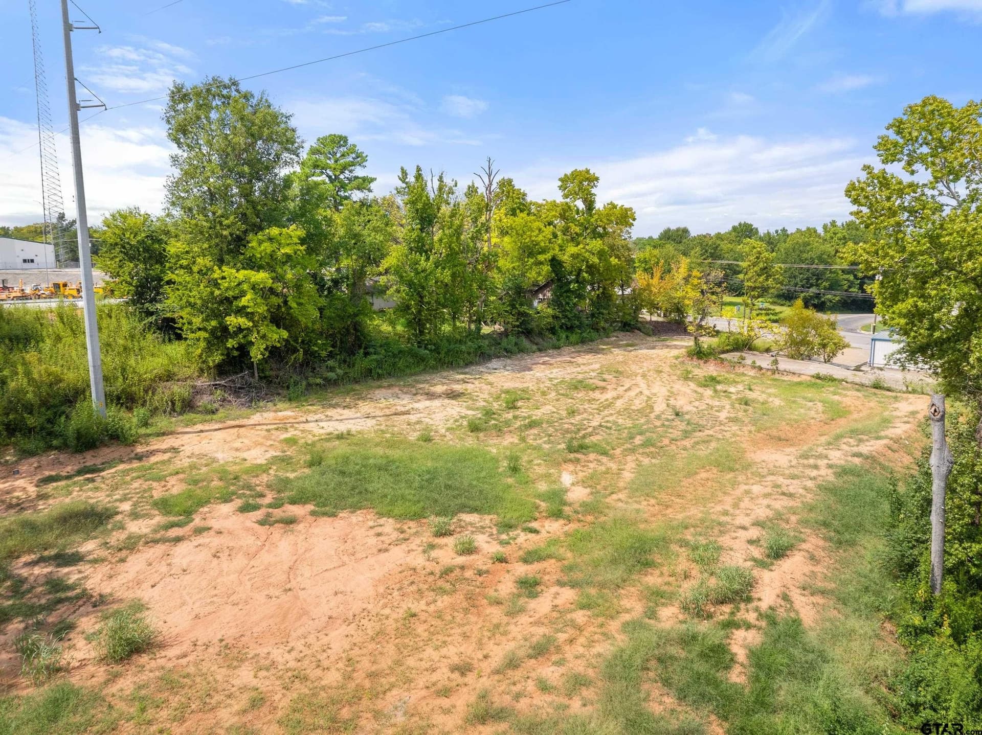 1.65 acres in Smith County gallery image 3