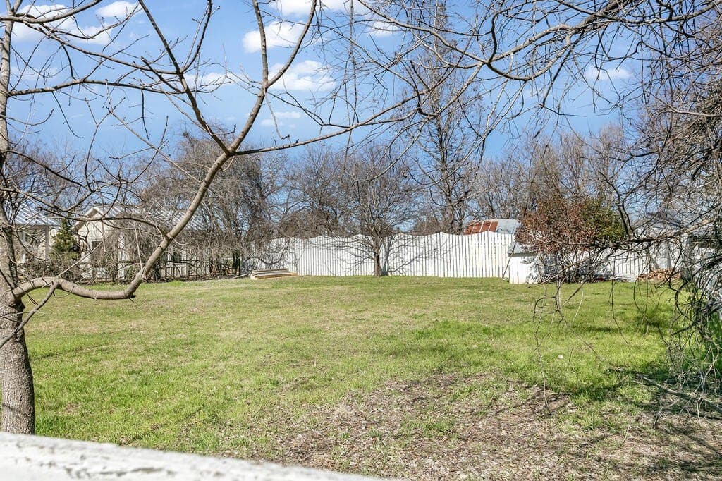 0.18 acres in Gillespie County - photo 4