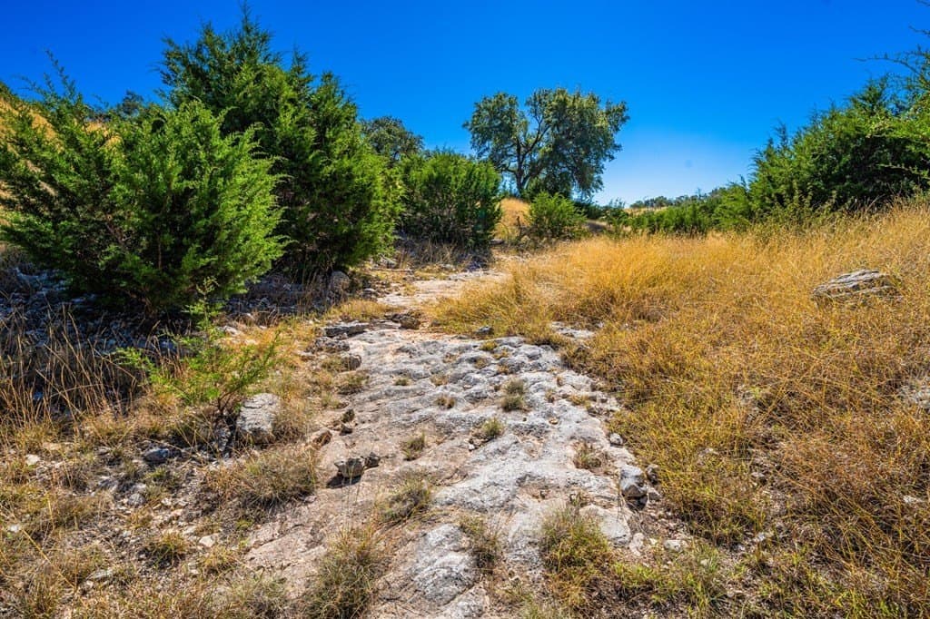 5.18 acres in Gillespie County - photo 15