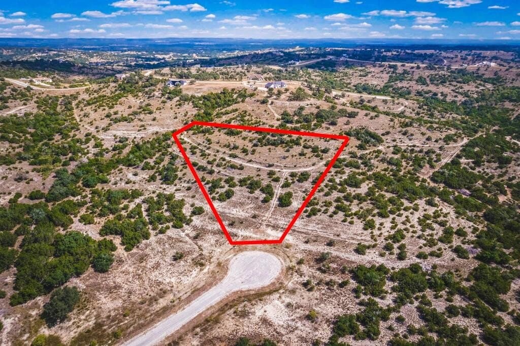 5 acres in Blanco County - photo 4