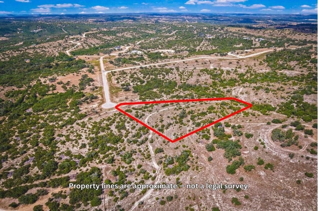 5 acres in Blanco County - photo 3