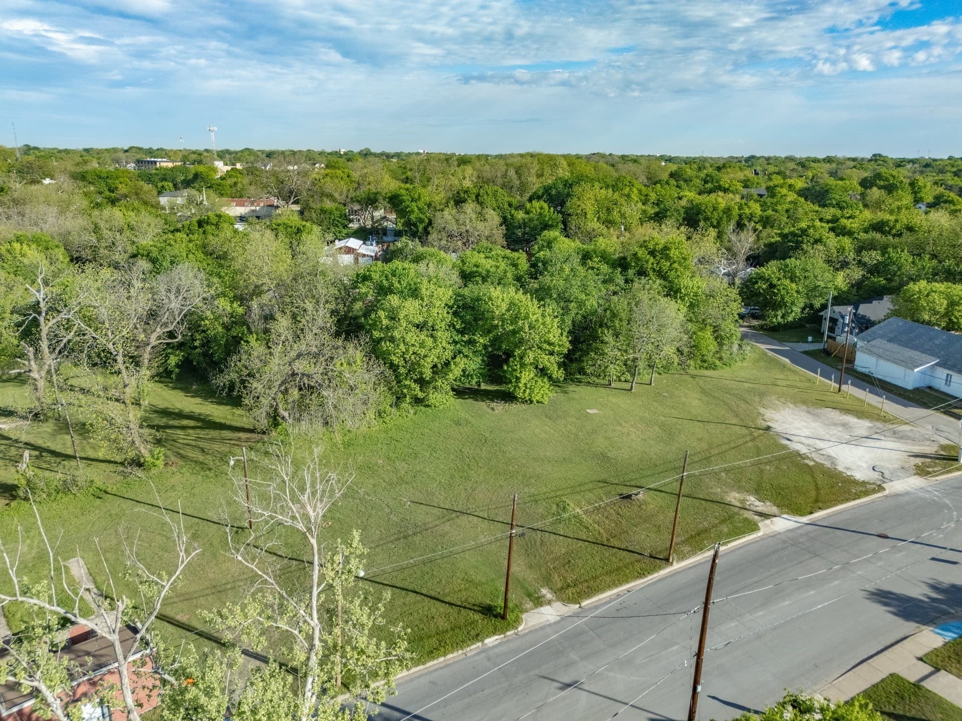 0.32 acres in Ellis County - photo 24