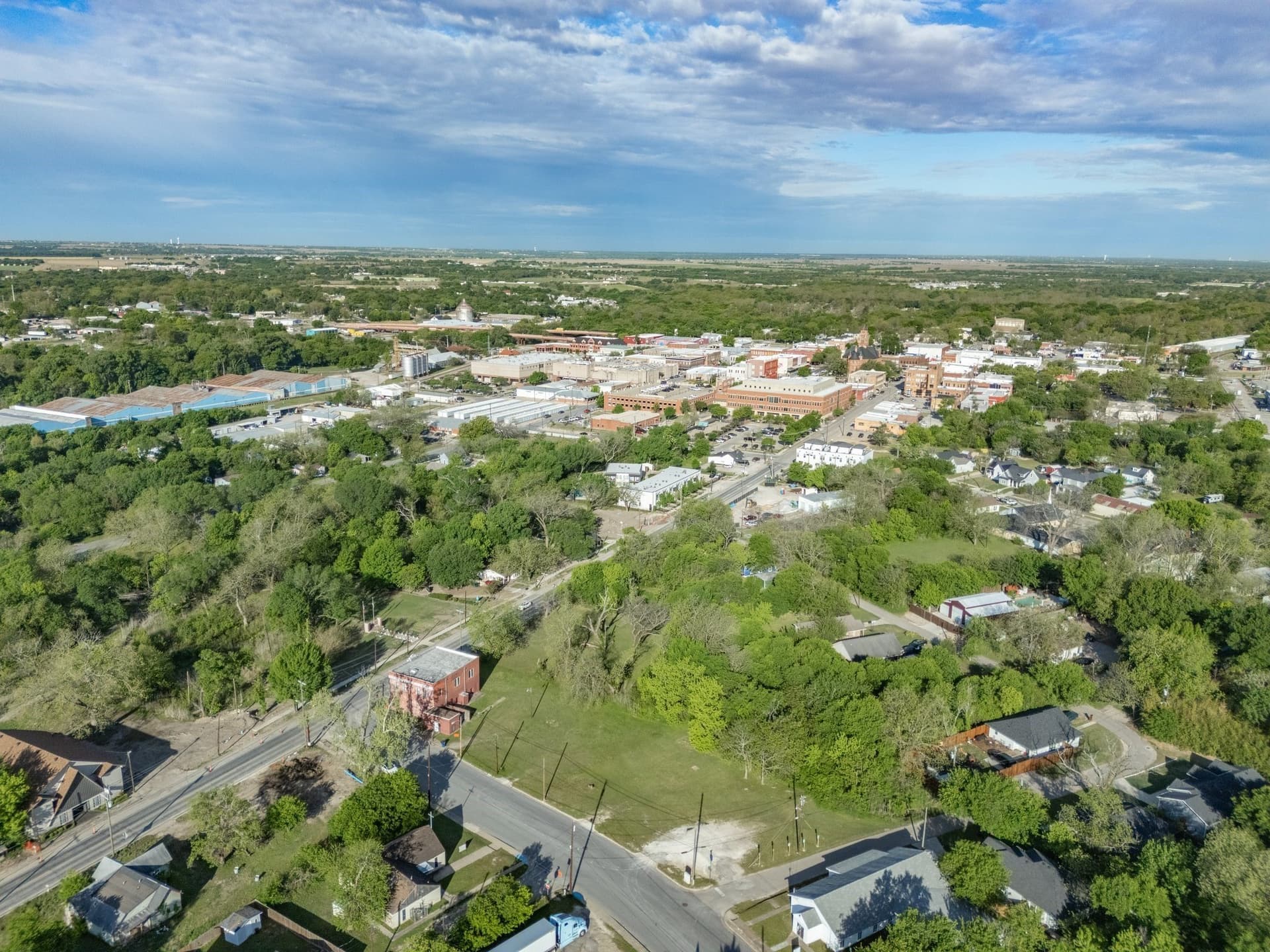 0.32 acres in Ellis County - photo 9