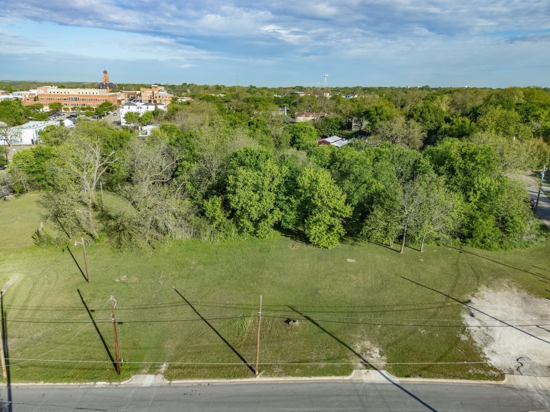 0.32 acres in Ellis County gallery image 2