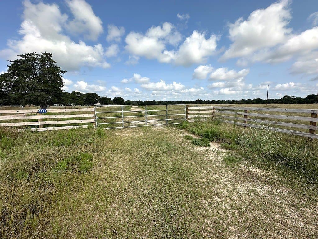 43.82 acres in Fayette County gallery image 4