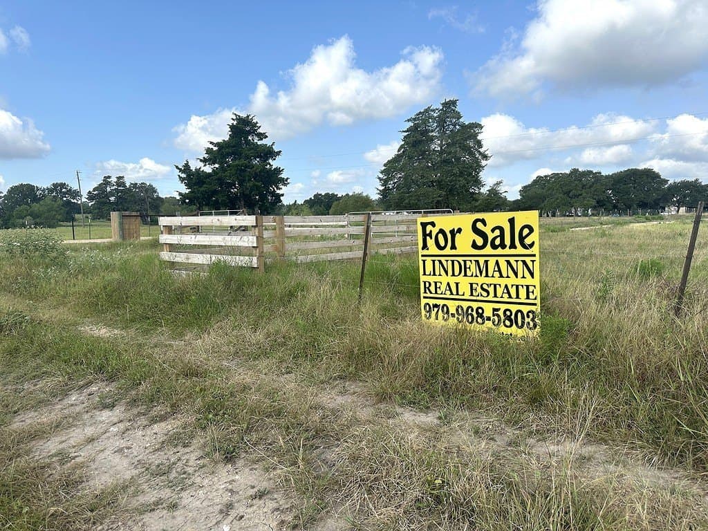 43.82 acres in Fayette County gallery image 2