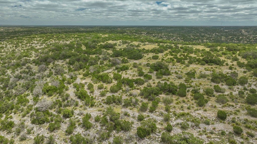 130.17 acres in Edwards County - photo 33