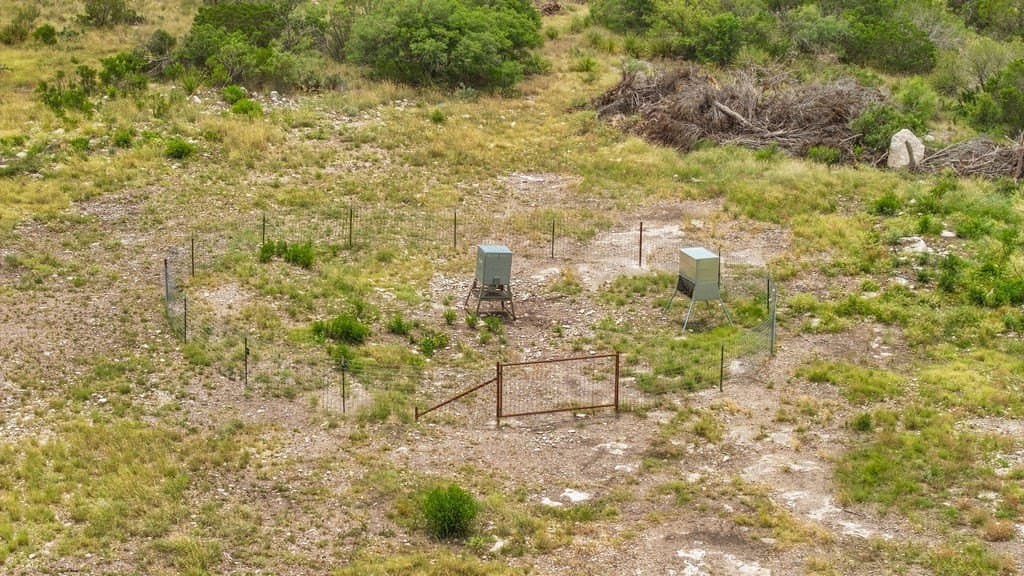130.17 acres in Edwards County - photo 37