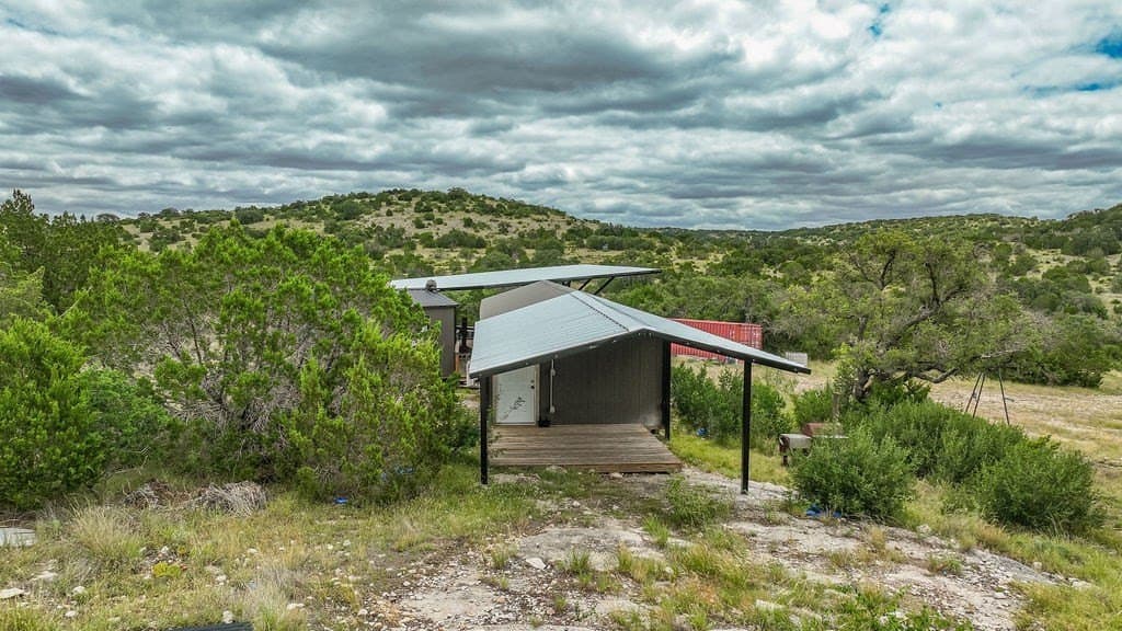 130.17 acres in Edwards County - photo 20