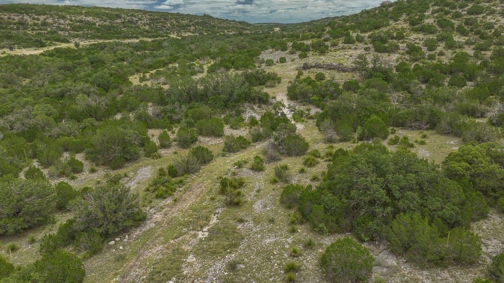 130.17 acres in Edwards County - photo 26