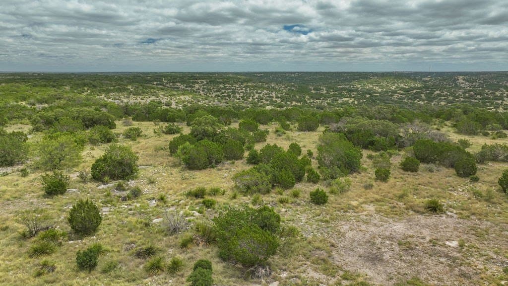 130.17 acres in Edwards County - photo 38