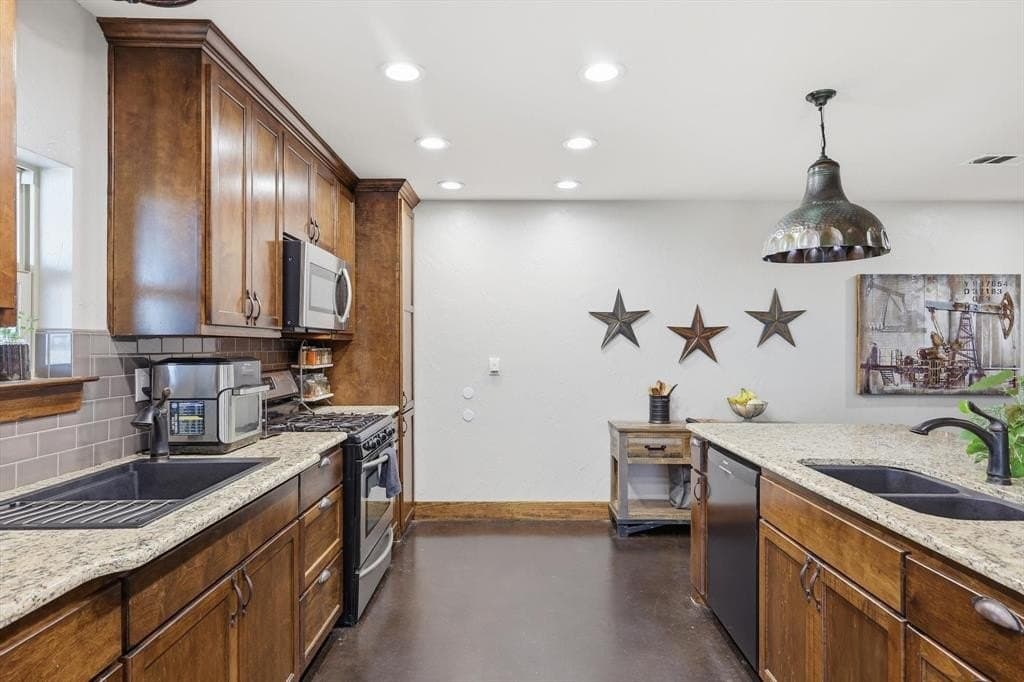 21.3 acres in Ellis County featured view