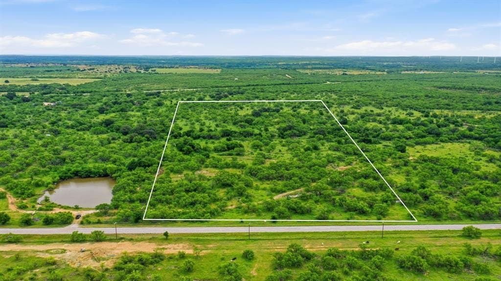 37 acres in Shackelford County