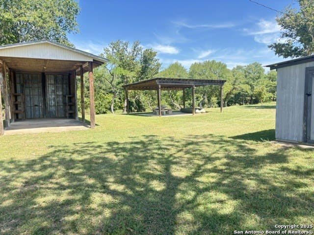 2.95 acres in Bandera County - photo 8