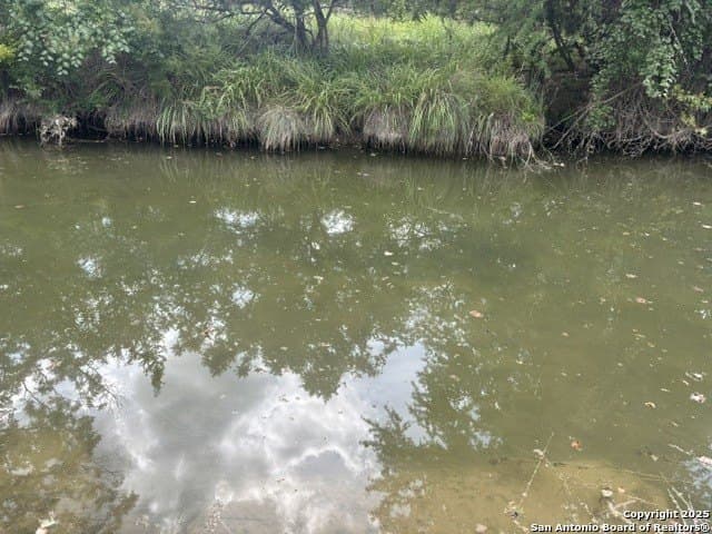 2.95 acres in Bandera County gallery image 2