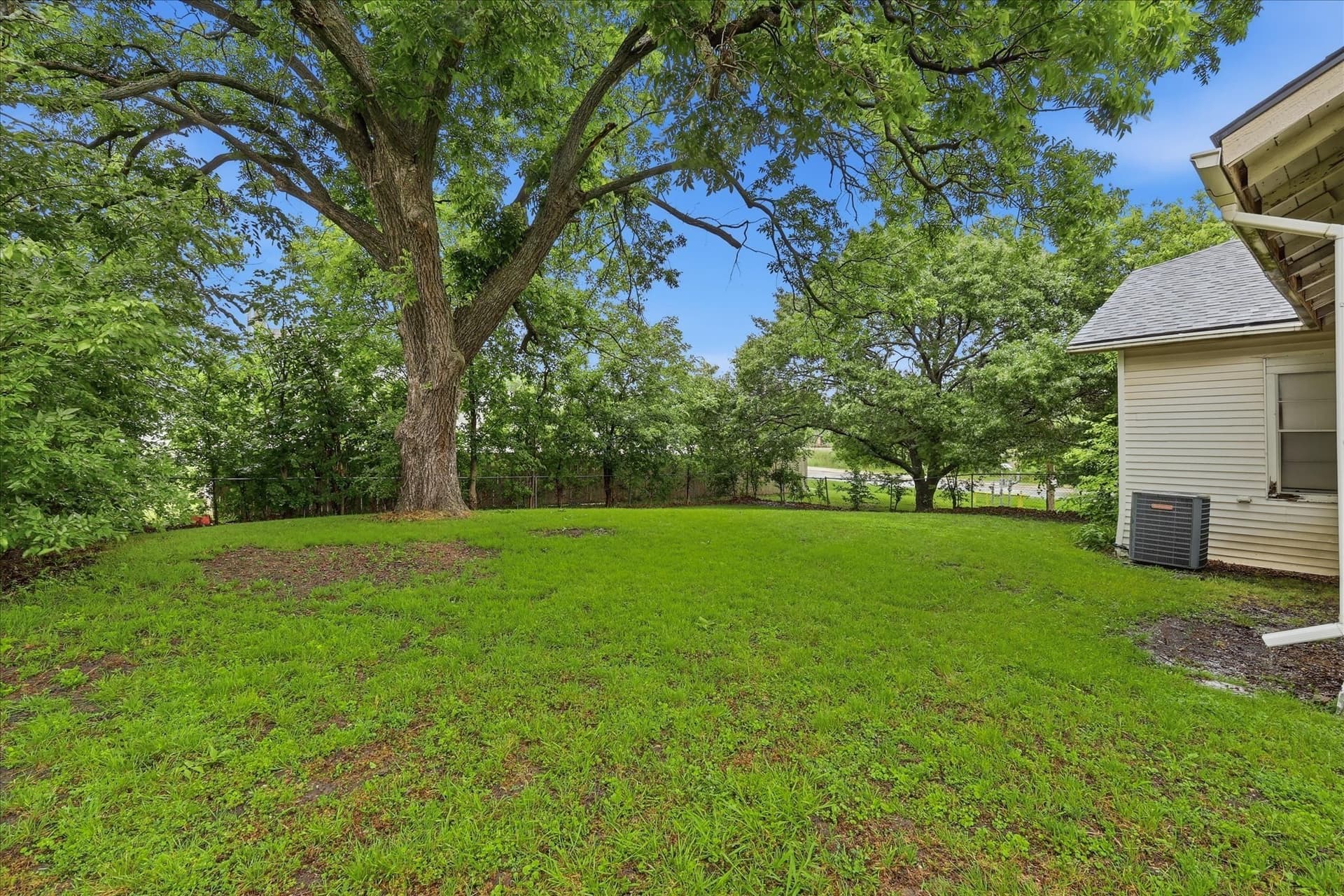 0.6 acres in Grayson County - photo 4