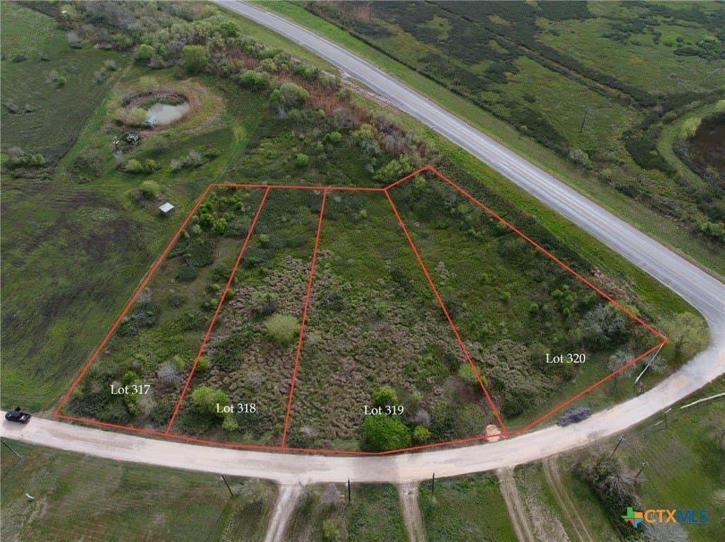0.52 acres in Calhoun County - photo 4