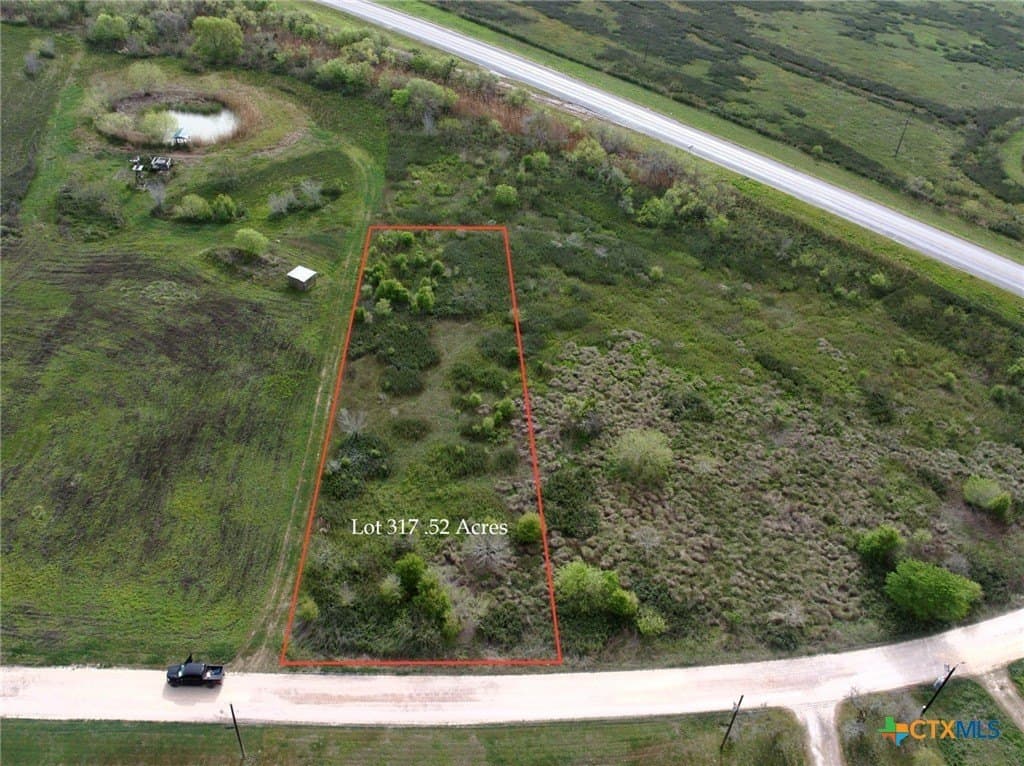 0.52 acres in Calhoun County - photo 2