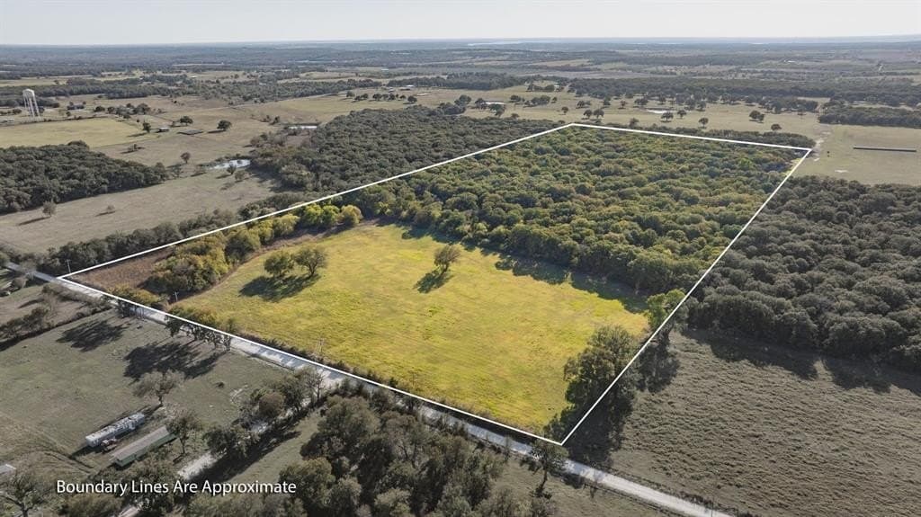45 acres in Hill County