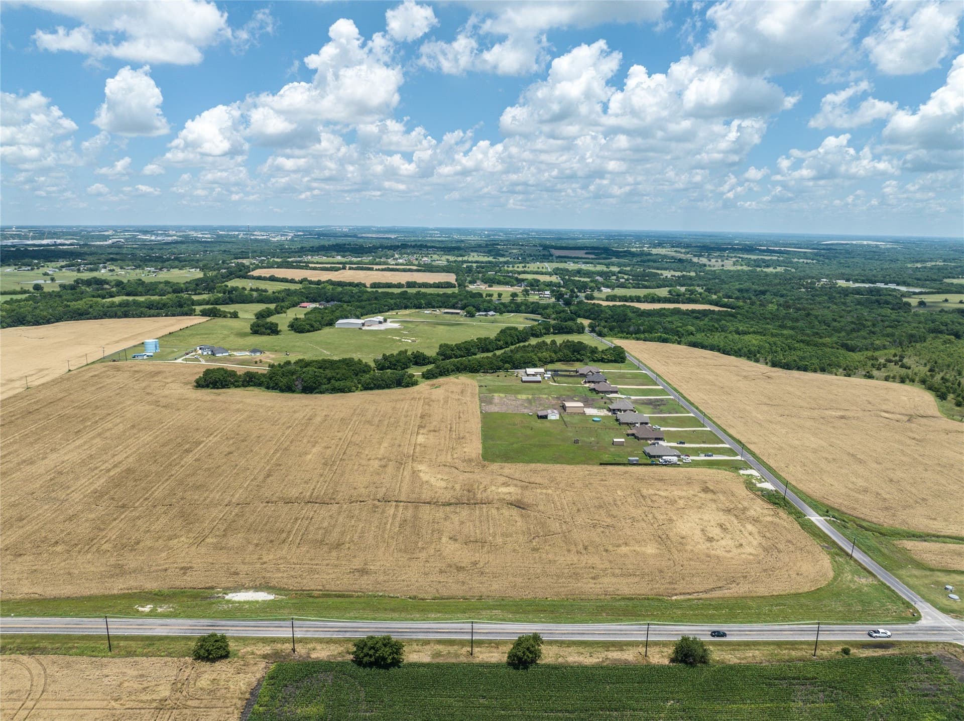 1.22 acres in Grayson County gallery image 3