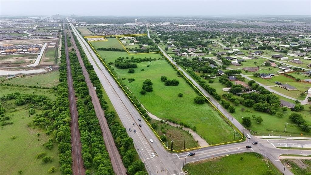 34.63 acres in Tarrant County