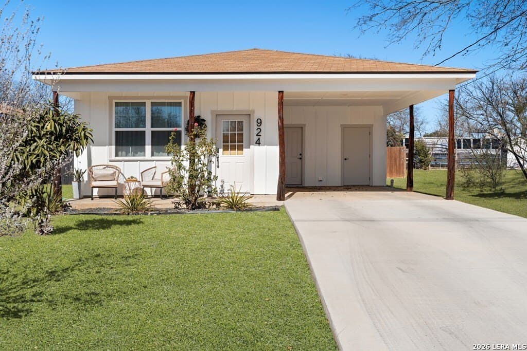 17 acres in Gillespie County gallery image 3