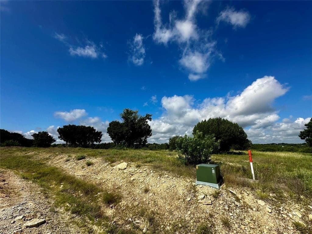 1.01 acres in Hood County gallery image 4