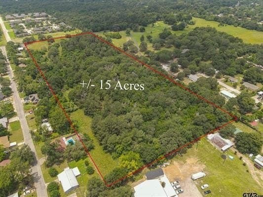 15 acres in Henderson County gallery image 3