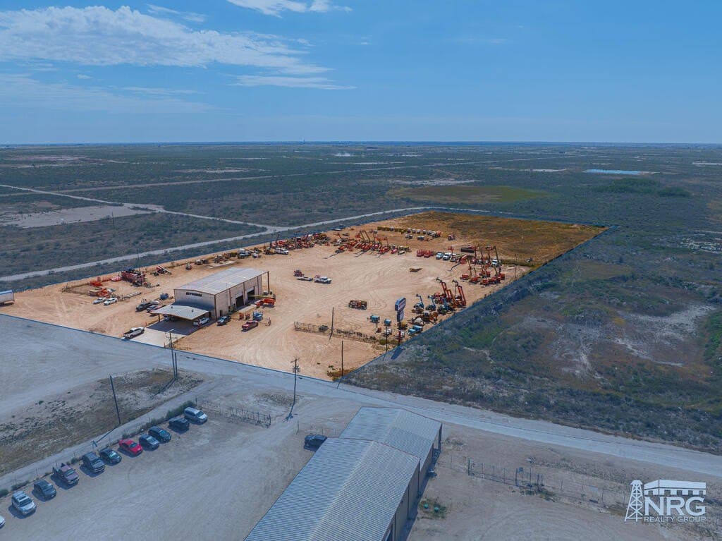10 acres in Midland County - photo 2