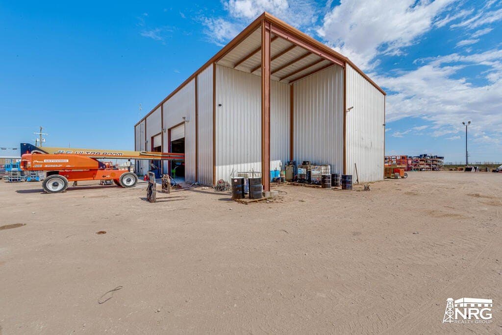 10 acres in Midland County - photo 4