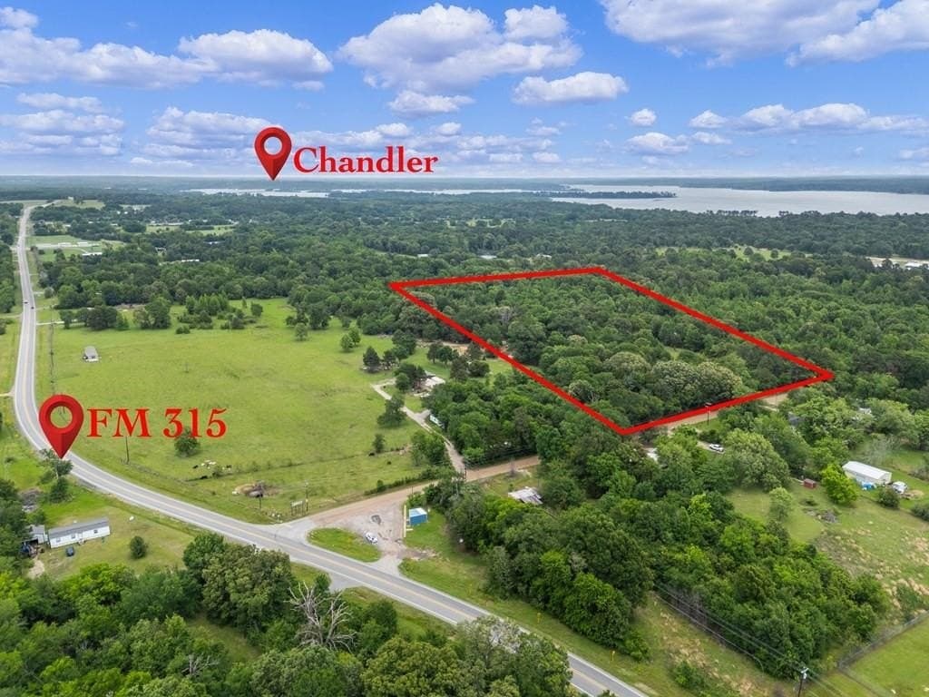 18 acres in Henderson County gallery image 3
