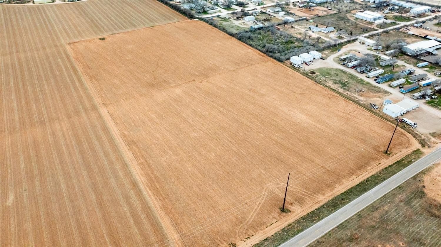 17.69 acres in Lubbock County gallery image 4