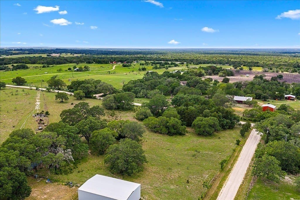 2 acres in Fayette County gallery image 3