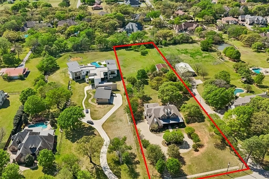 2.3 acres in Tarrant County