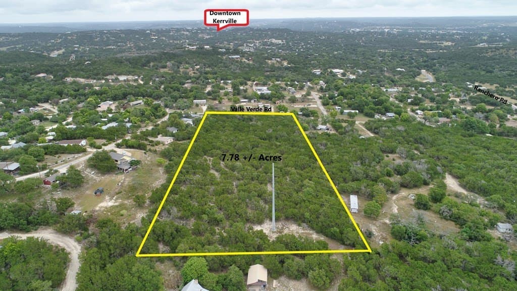 7.76 acres in Kerr County gallery image 4