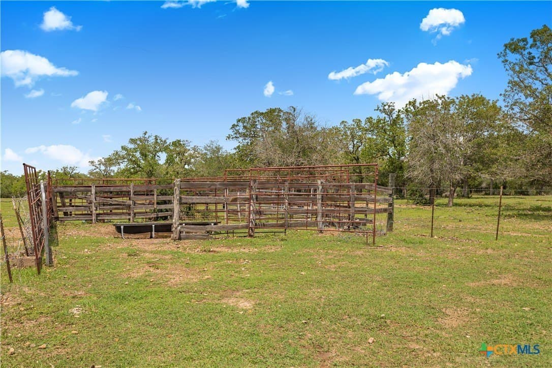 23.25 acres in DeWitt County - photo 32