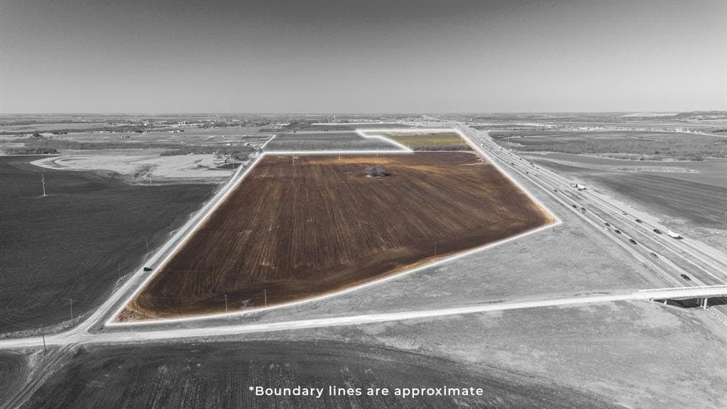 174 acres in Hill County