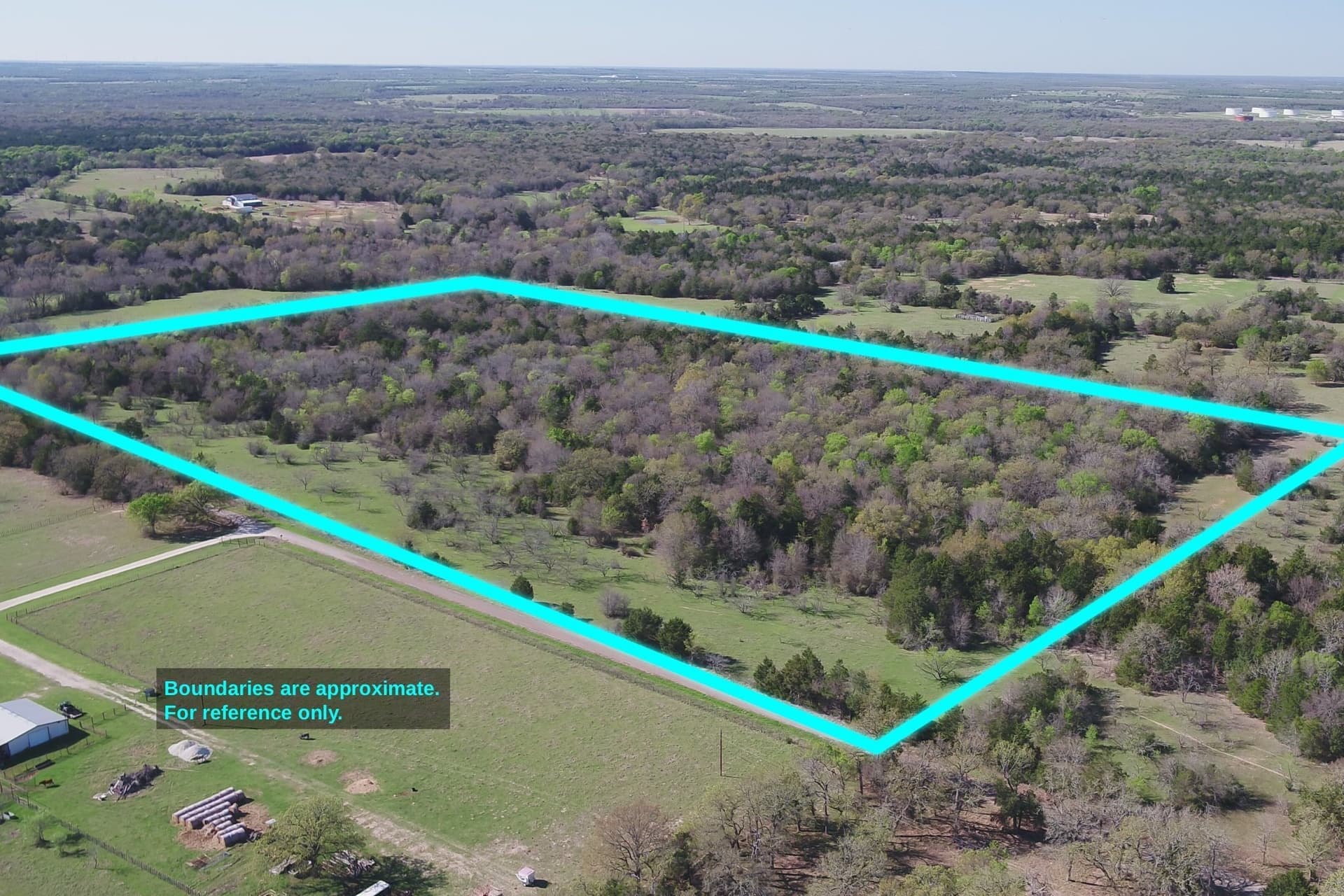 32.74 acres in Freestone County