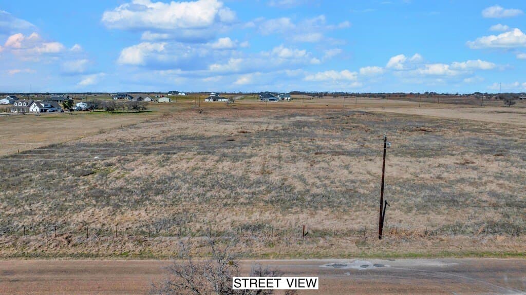 10.05 acres in McLennan County gallery image 4