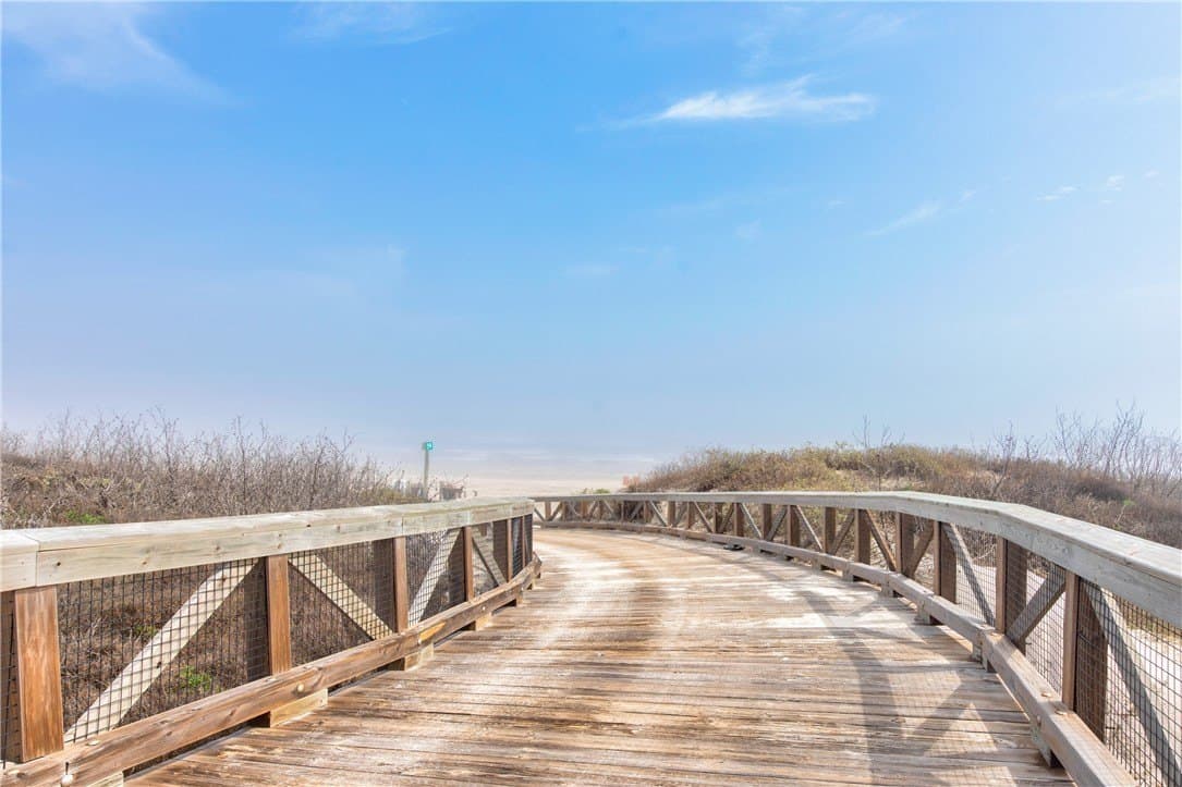 0.09 acres in Nueces County - photo 9