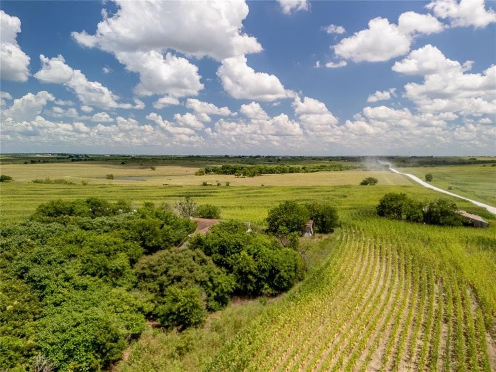 12.54 acres in Hill County