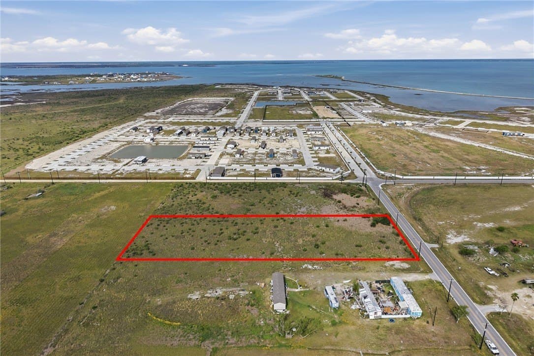2.3 acres in Aransas County gallery image 3