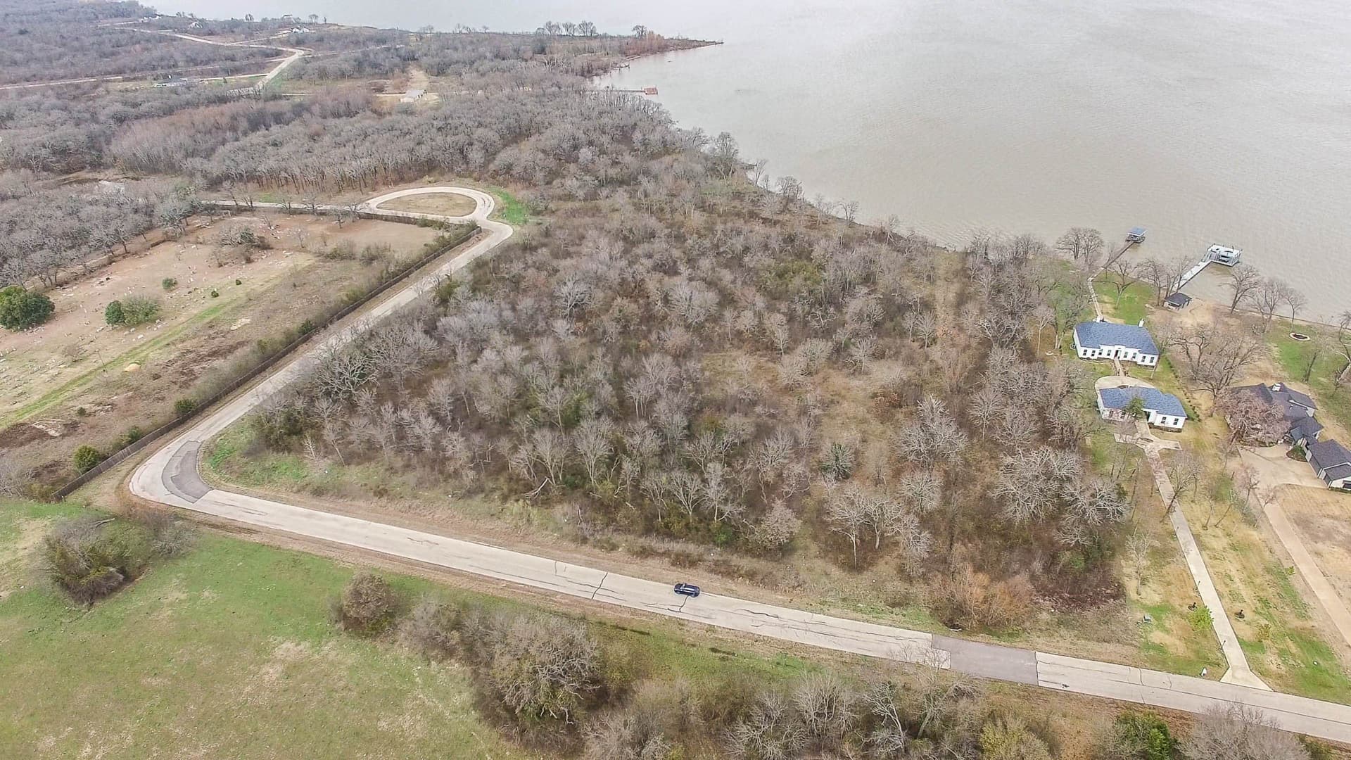 1.21 acres in Kaufman County gallery image 3