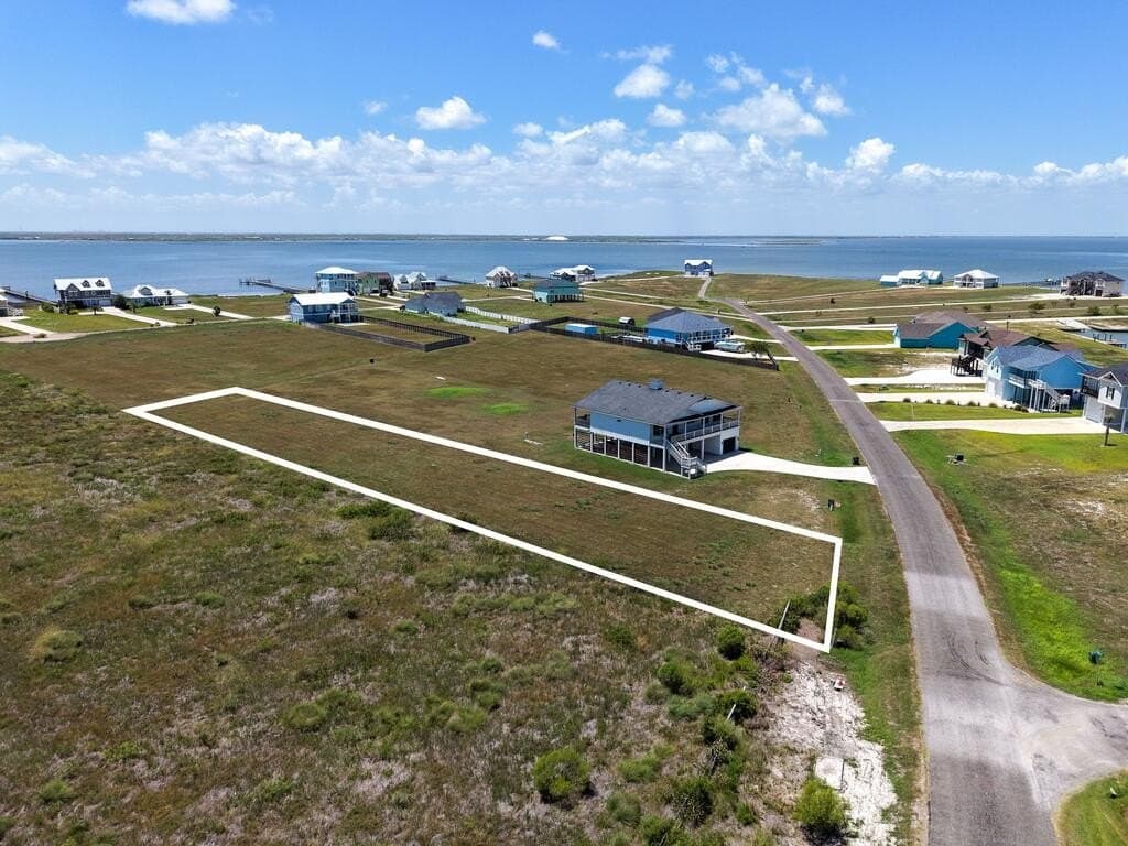 0.8 acres in Texas County - photo 4