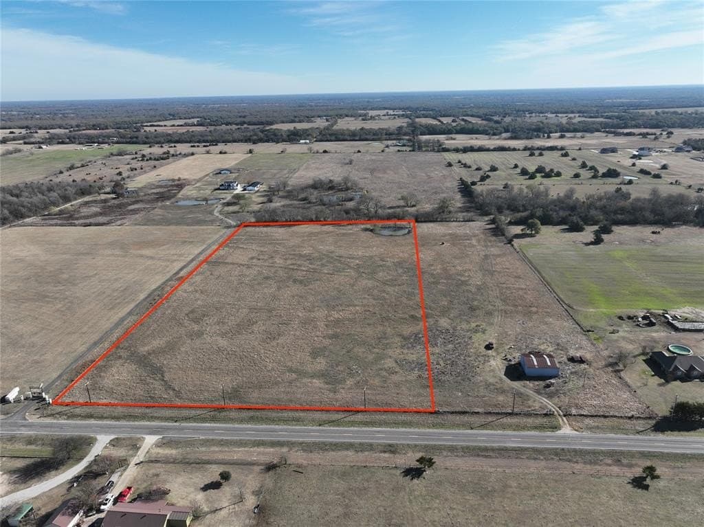 12.75 acres in Hunt County