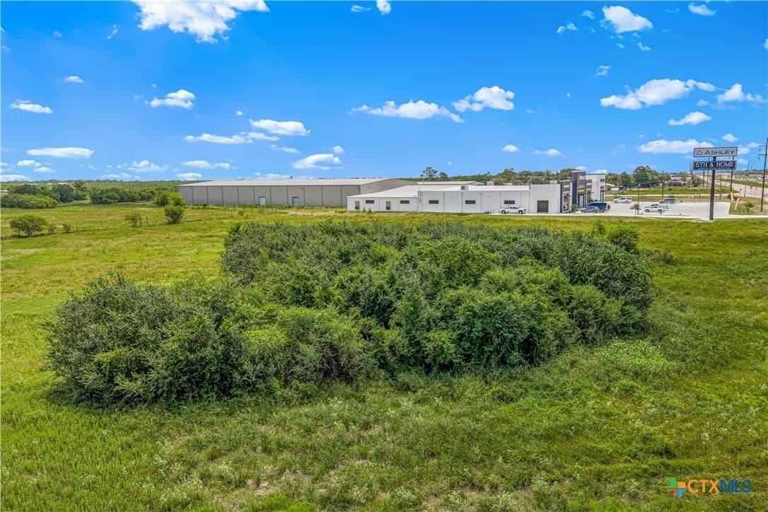 16.34 acres in Victoria County - photo 23