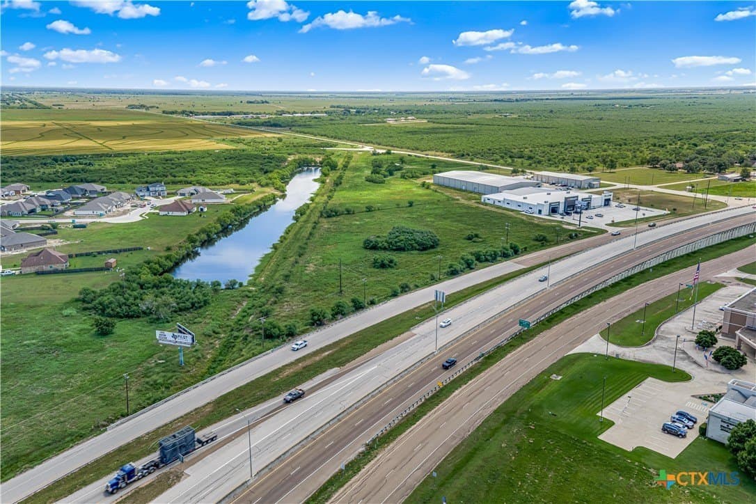 16.34 acres in Victoria County
